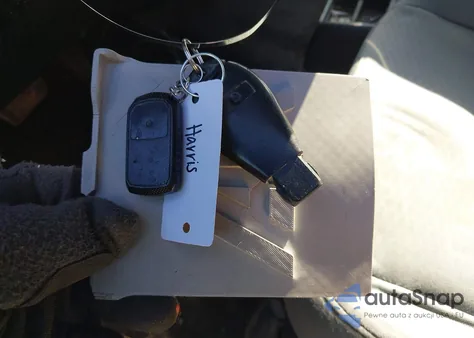 2017 Ram 1500 Slt 4X4 5'7 Box z USA, uszkodzony, nr VIN 1C6RR7LT4HS797761